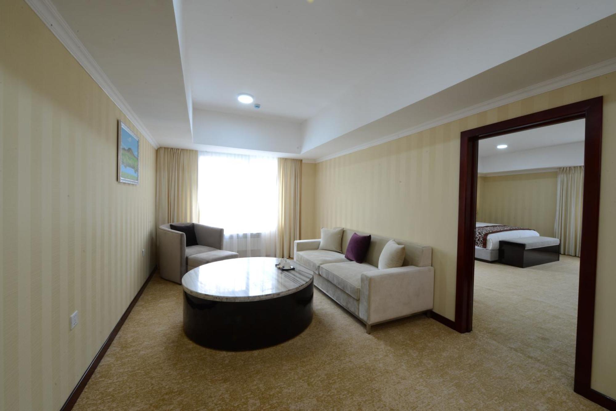 Alpha Hotel أولان باتور المظهر الخارجي الصورة
