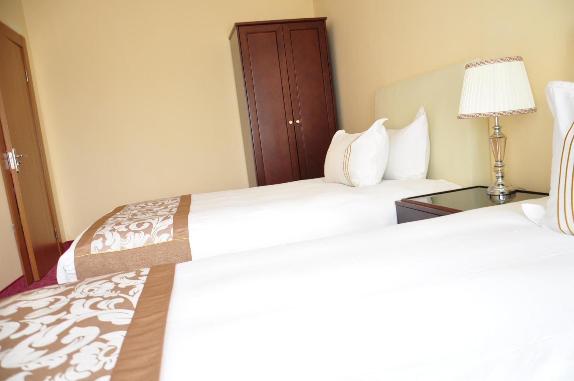 Alpha Hotel أولان باتور المظهر الخارجي الصورة