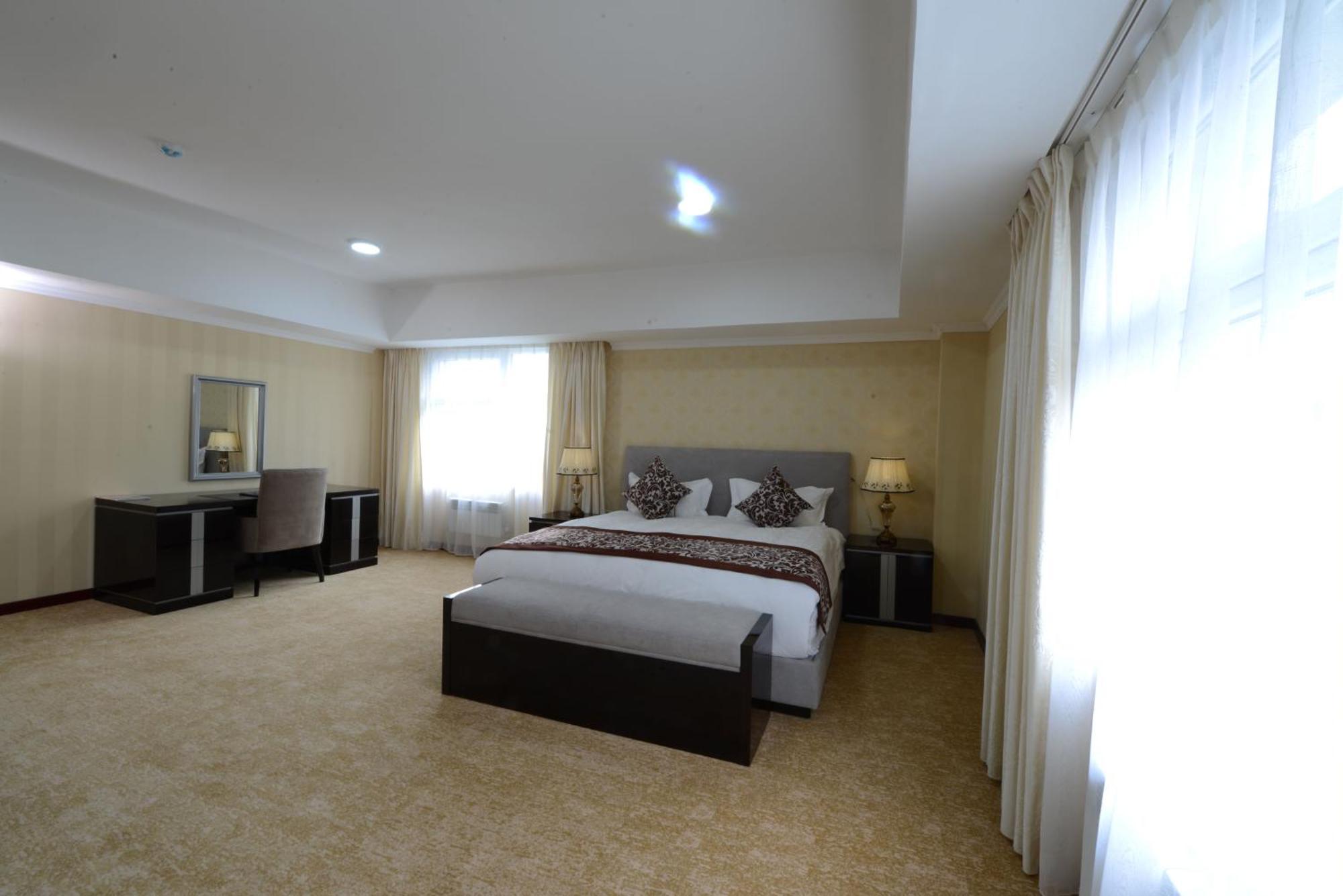 Alpha Hotel أولان باتور المظهر الخارجي الصورة