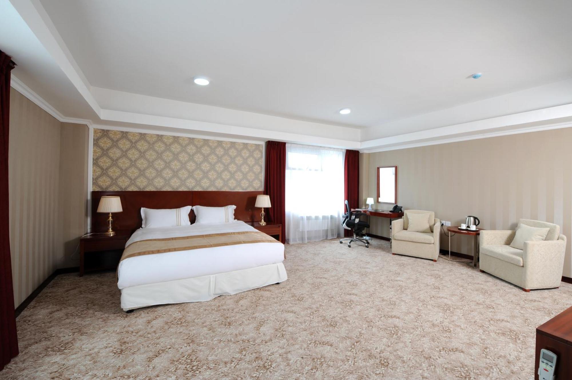 Alpha Hotel أولان باتور المظهر الخارجي الصورة