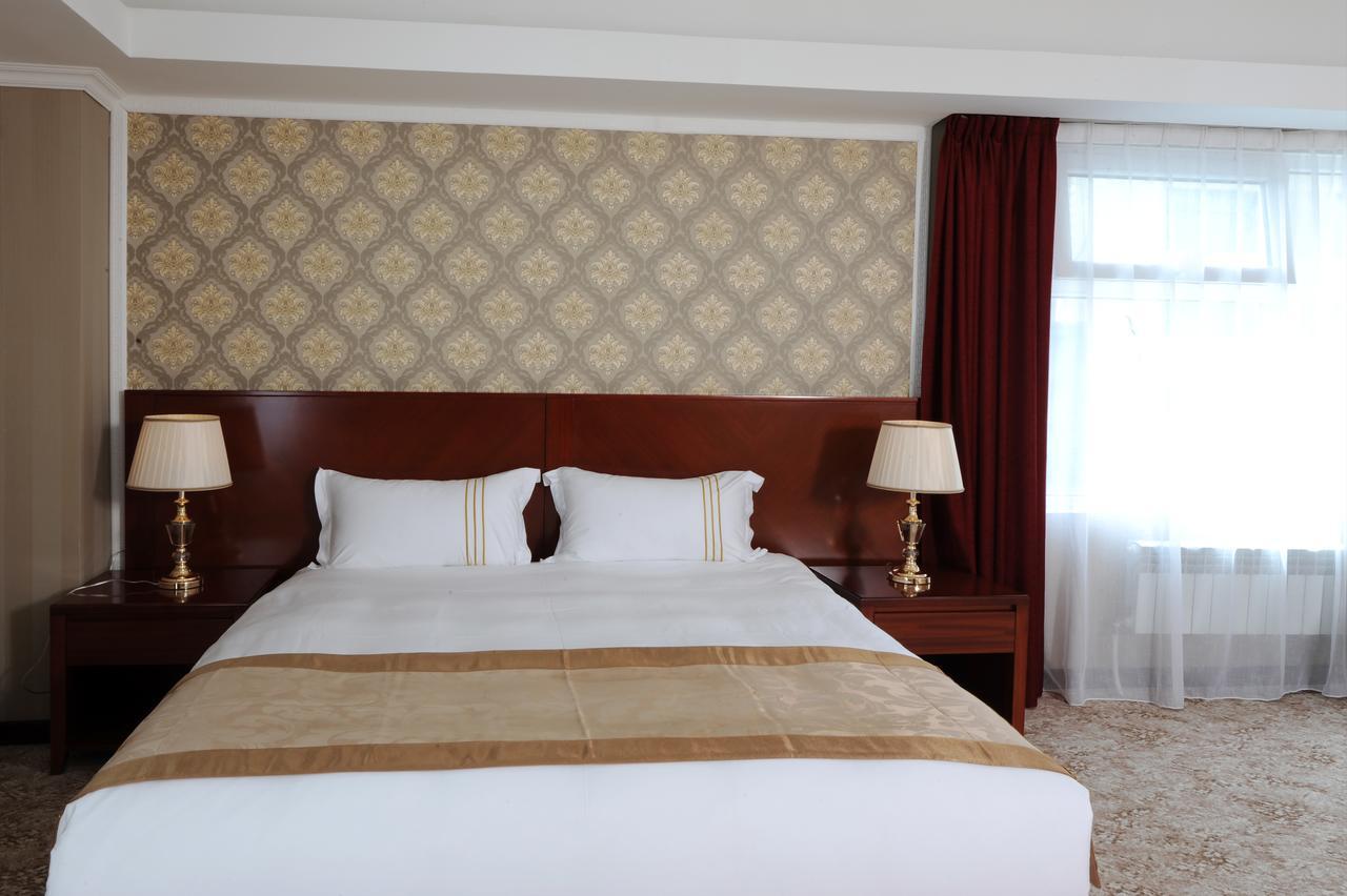 Alpha Hotel أولان باتور المظهر الخارجي الصورة